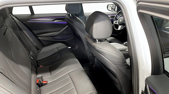 BMW 530e 5 of 9
