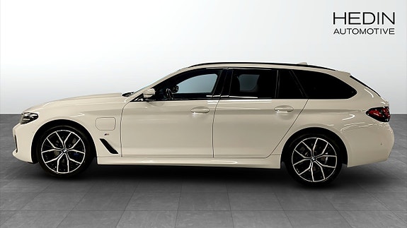 BMW 530e 6 of 9