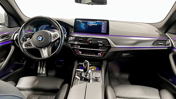BMW 530e 4 of 9