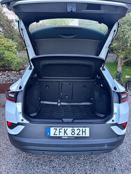 Volkswagen ID.4 7 of 12