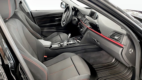 BMW 318d 3 of 8