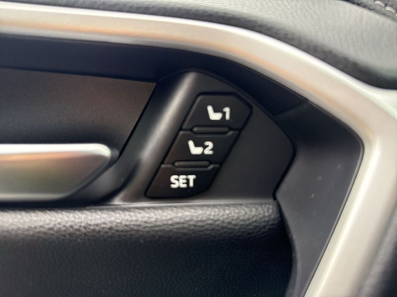 Toyota RAV4 23 of 23