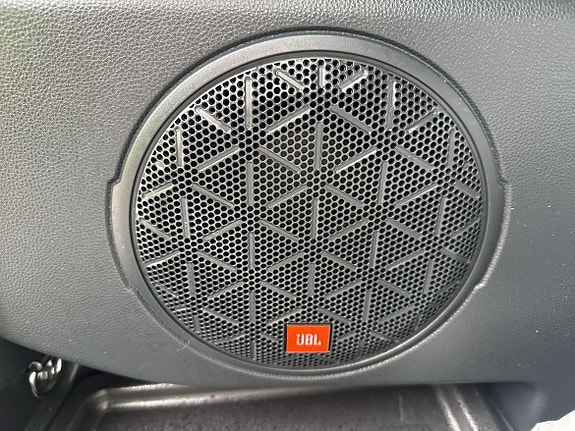 Toyota RAV4 20 of 29