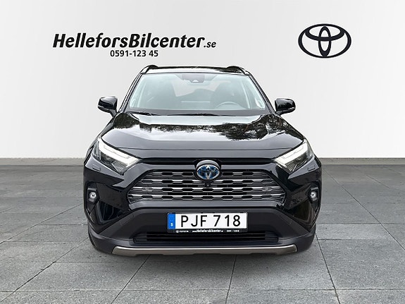 Toyota RAV4 5 of 27