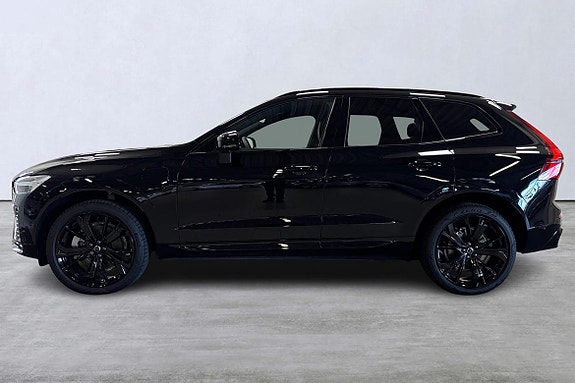 Volvo XC60 2 of 28