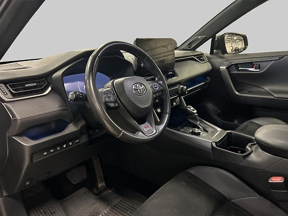 Toyota RAV4 14 of 22