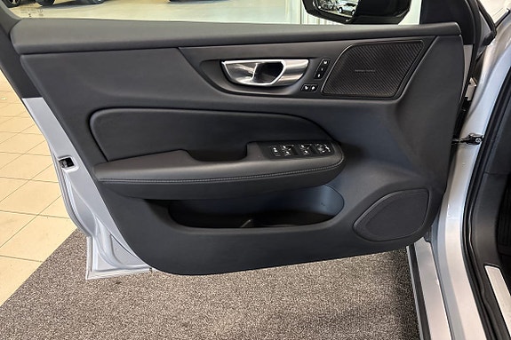 Volvo V60 22 of 26