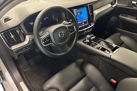 Volvo V60 8 of 26