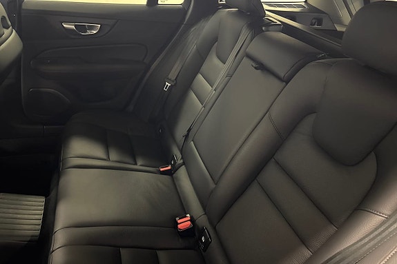 Volvo V60 12 of 26