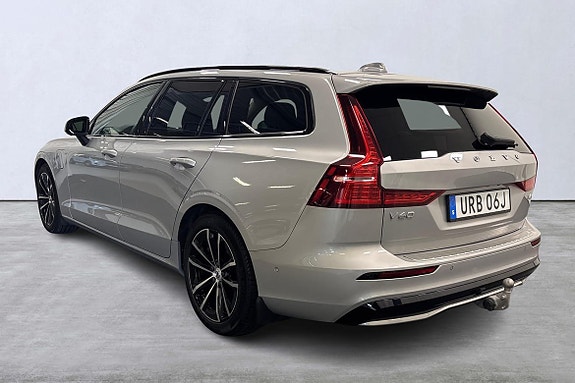 Volvo V60 4 of 26