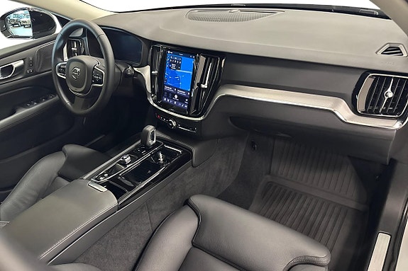 Volvo V60 10 of 26