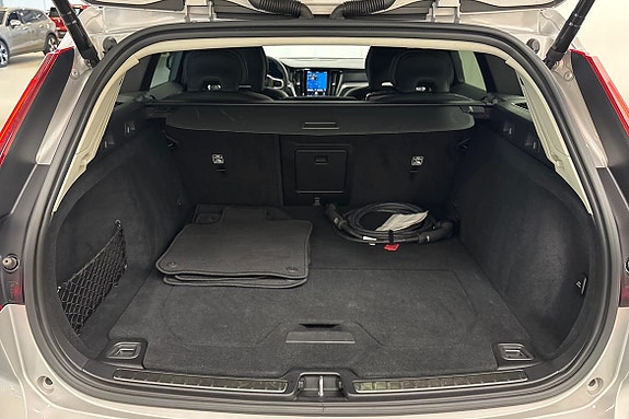 Volvo V60 13 of 26