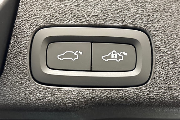 Volvo XC60 20 of 28