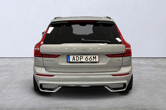Volvo XC60 5 of 28
