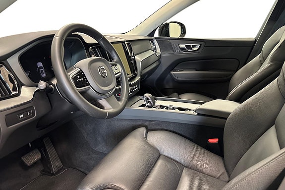Volvo XC60 8 of 28