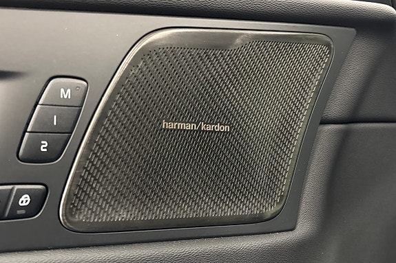 Volvo XC60 22 of 28