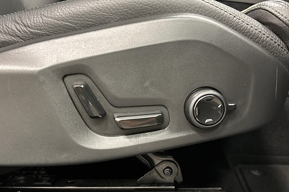 Volvo XC60 28 of 28