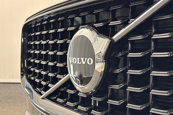 Volvo XC60 24 of 28