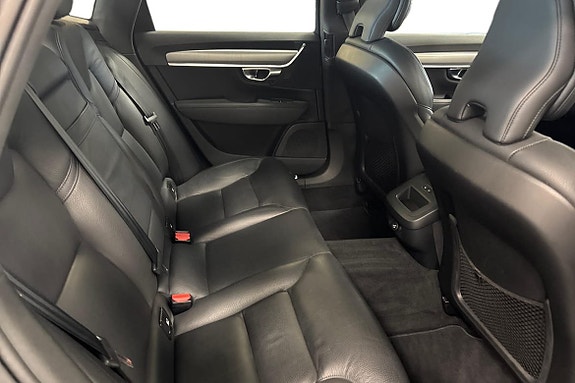 Volvo S90 11 of 26
