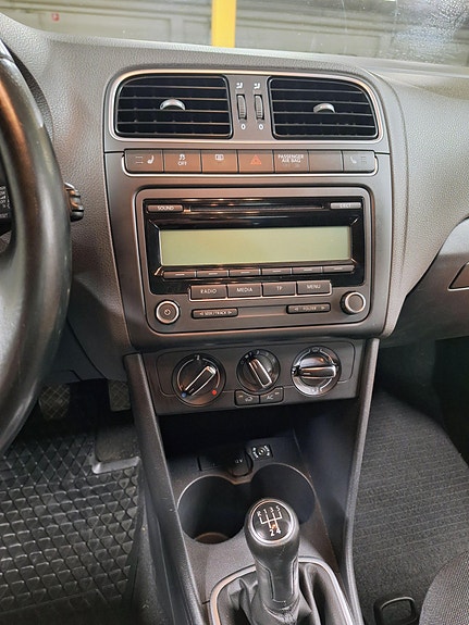 Volkswagen Polo 8 of 13