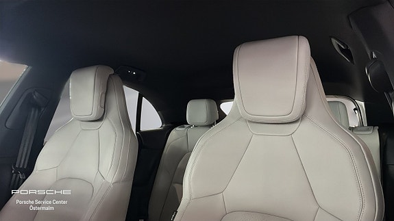 Porsche Macan 4 5 of 12