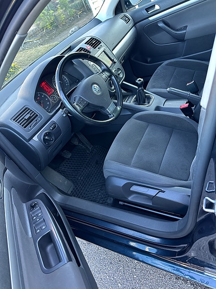 Volkswagen Golf V 6 of 12