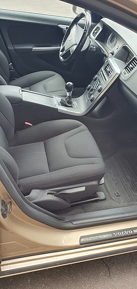 Volvo S60 3 of 3