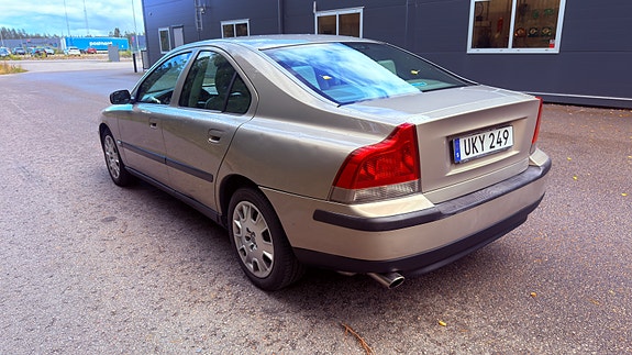 Volvo S60 6 of 10