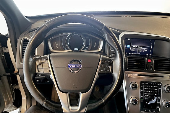 Volvo XC60 7 of 9