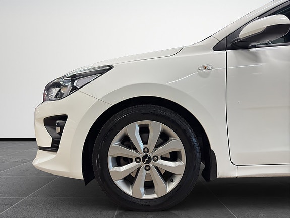 Kia Rio 22 of 23