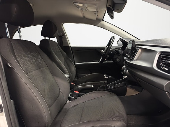 Kia Rio 12 of 23