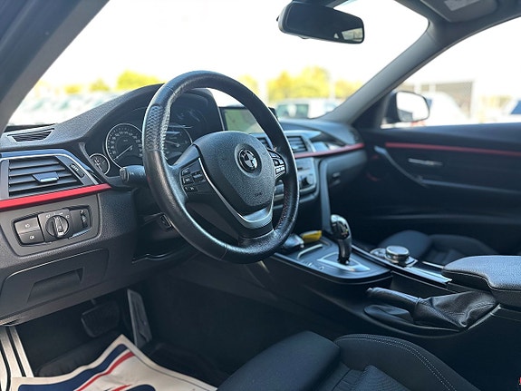BMW 320 3 of 3