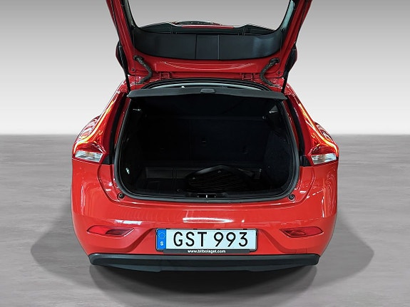 Volvo V40 10 of 10