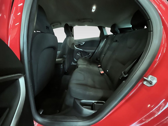 Volvo V40 9 of 10