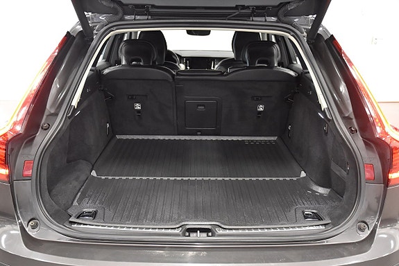 Volvo V90 Cross Country 26 of 26