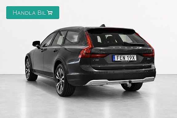 Volvo V90 Cross Country 7 of 26