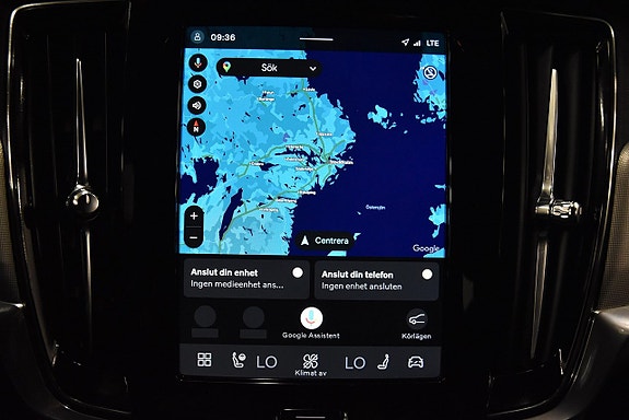 Volvo V90 Cross Country 18 of 26