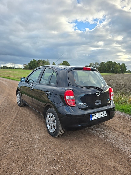 Nissan Micra 4 of 7