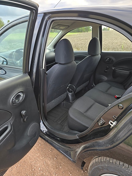 Nissan Micra 6 of 7