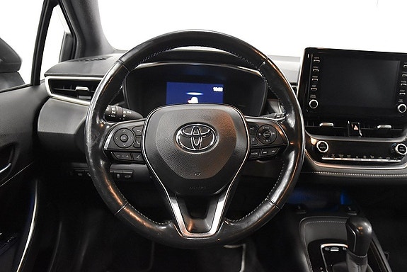Toyota Corolla 2 of 17