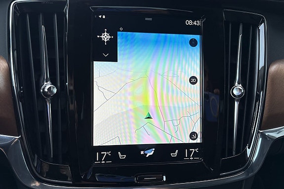 Volvo S90 21 of 26