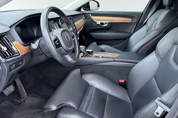 Volvo S90 7 of 26