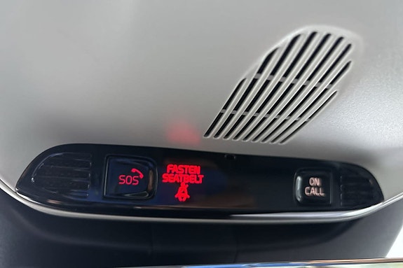 Volvo S90 17 of 26