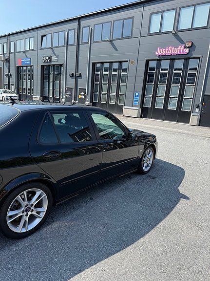 Saab 9-5 2 of 9