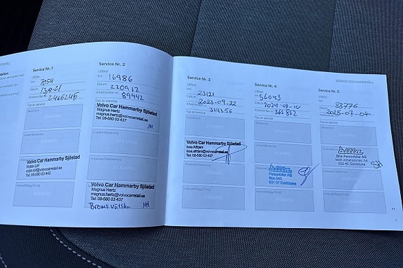 Volvo XC40 26 of 26