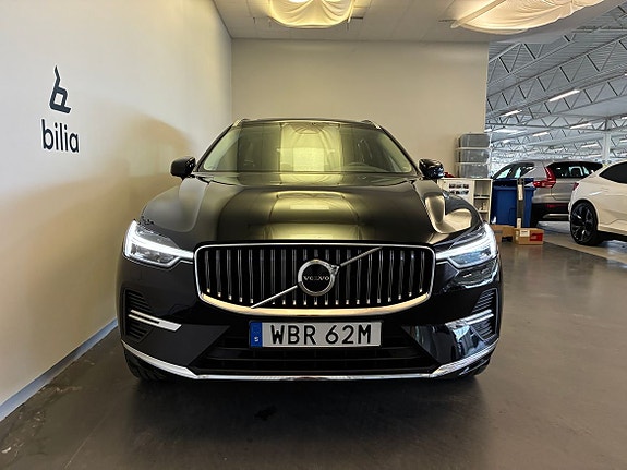 Volvo XC60 2 of 23