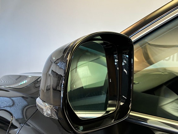 Volvo XC60 14 of 23