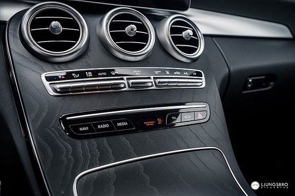 Mercedes-Benz C200 d 11 of 15