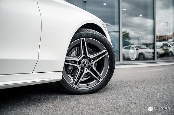 Mercedes-Benz C200 d 3 of 15