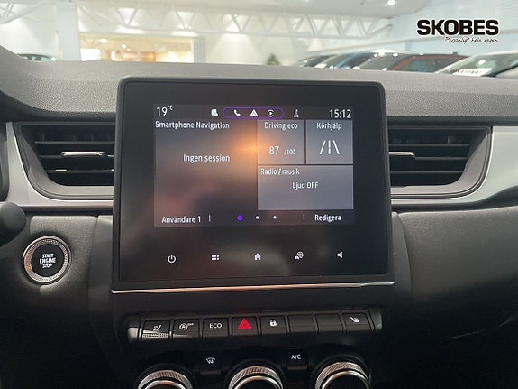 Renault Captur 13 of 16